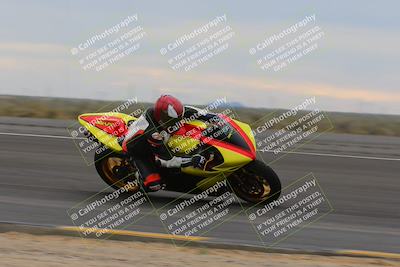 media/Jan-14-2023-SoCal Trackdays (Sat) [[497694156f]]/Turn 11 Inside (950am)/